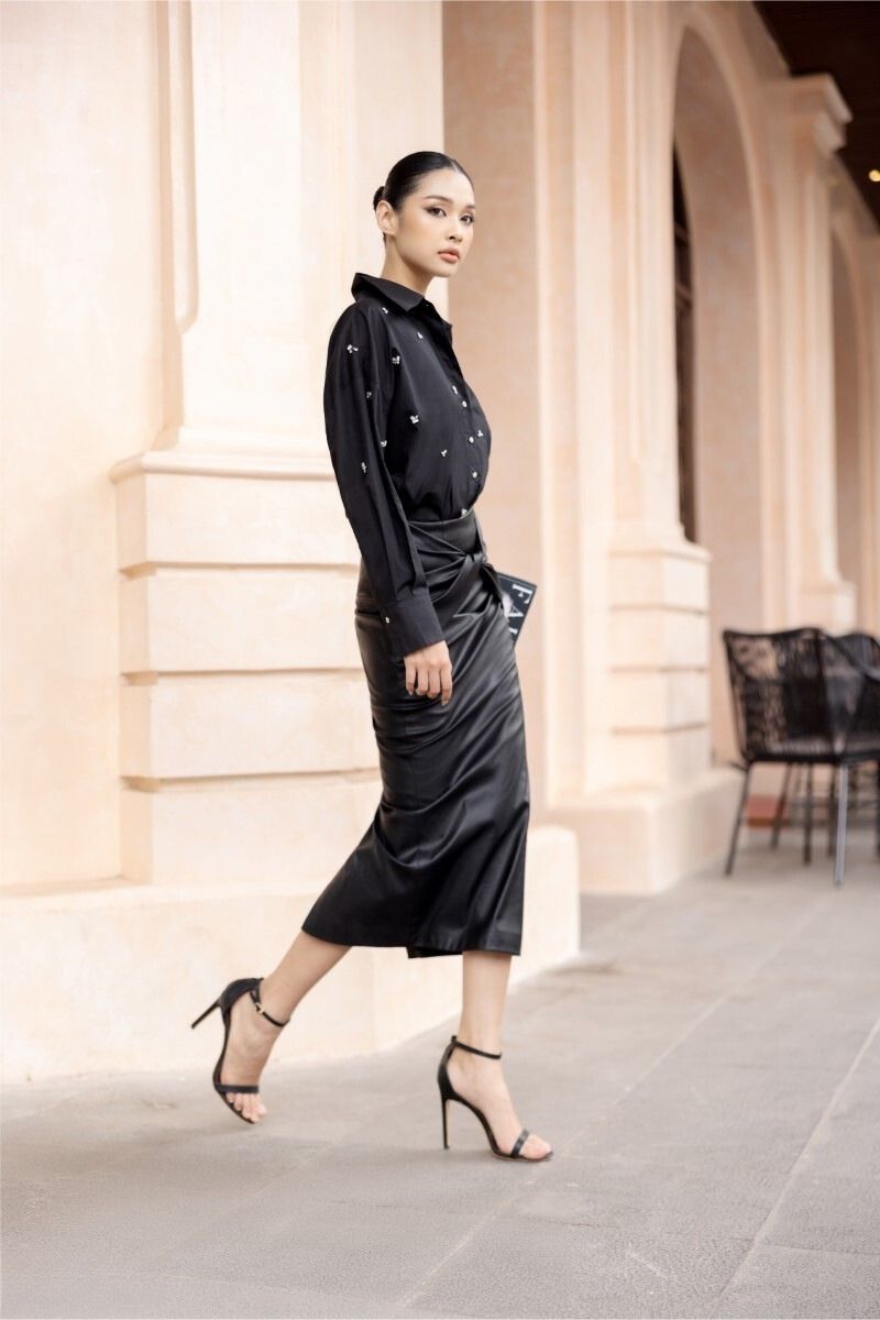 DESI BLACK RAW CRYSTAL SHIRT AND MIDI SKIRT - CULT MIA