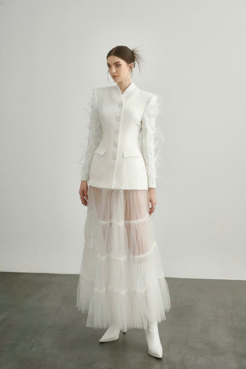 JANE BLAZER IN WHITE - CULT MIA