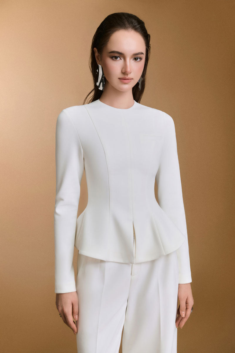 Arti Apparel Thorn Top, stylish women's blouse in soft fabric, featuring a relaxed fit and subtle design details.