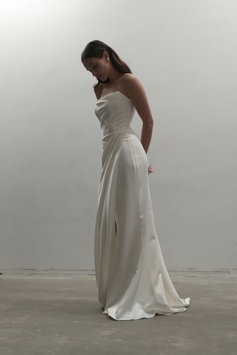 OFF-WHITE MINIMALISTIC DRAPED CORSET GOWN - CULT MIA