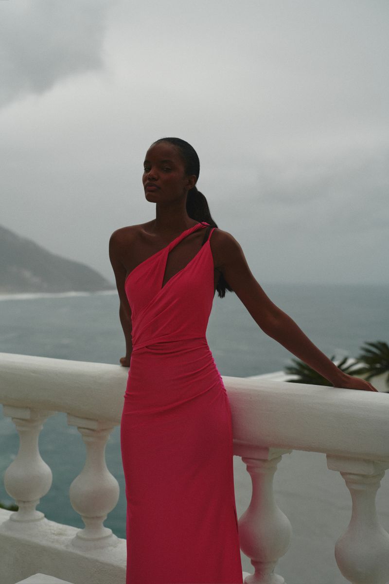 فستان فوشيا ليا طويل بفتحات