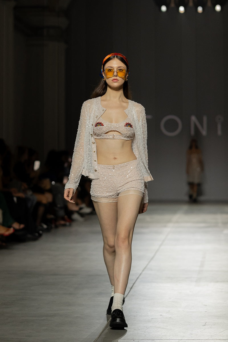 BEAD SHORTS IN MILK - CULT MIA