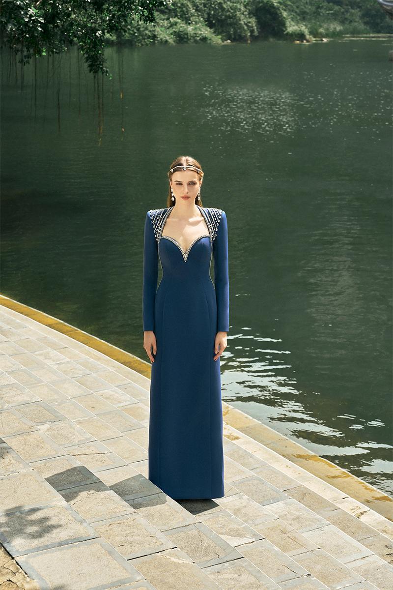 DARK BLUE LONG SLEEVE CHEST CUP STRAIGHT GOWN - CULT MIA