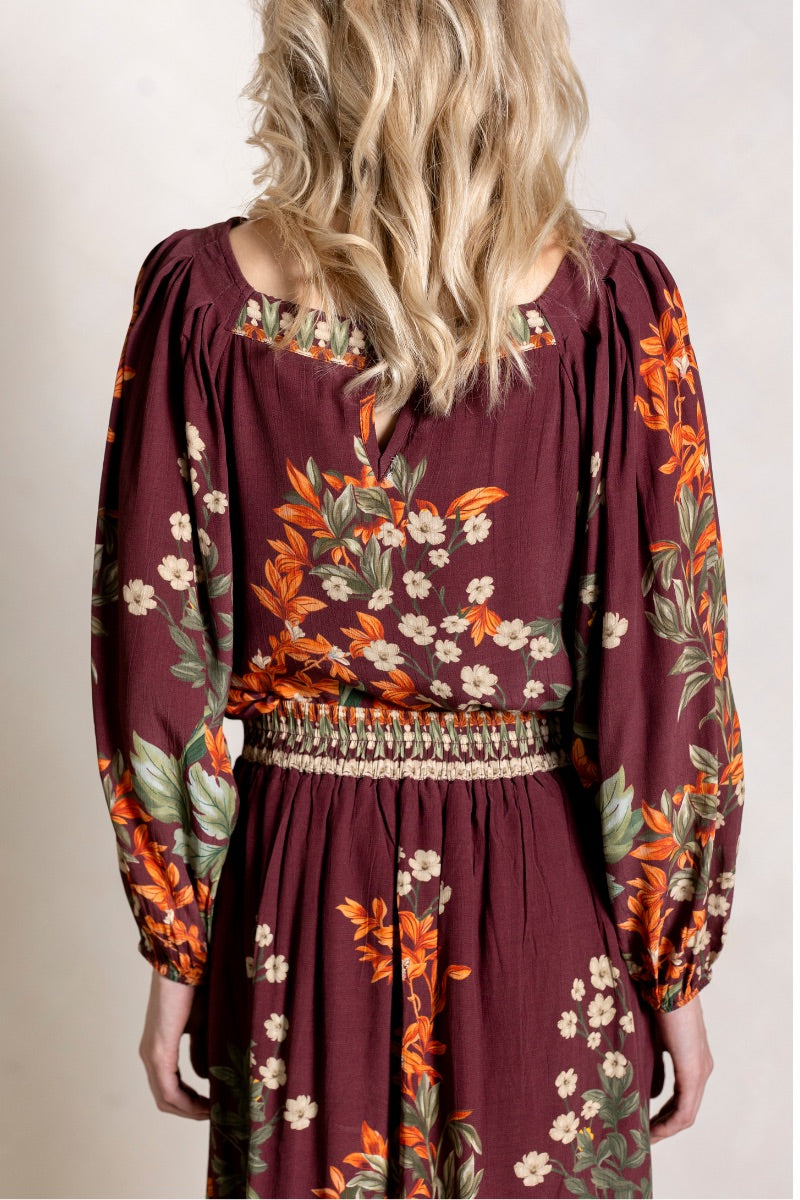 Raishma Harlow Maxi Skirt featuring flowing fabric and a stylish design, perfect for elegant and casual outfits.