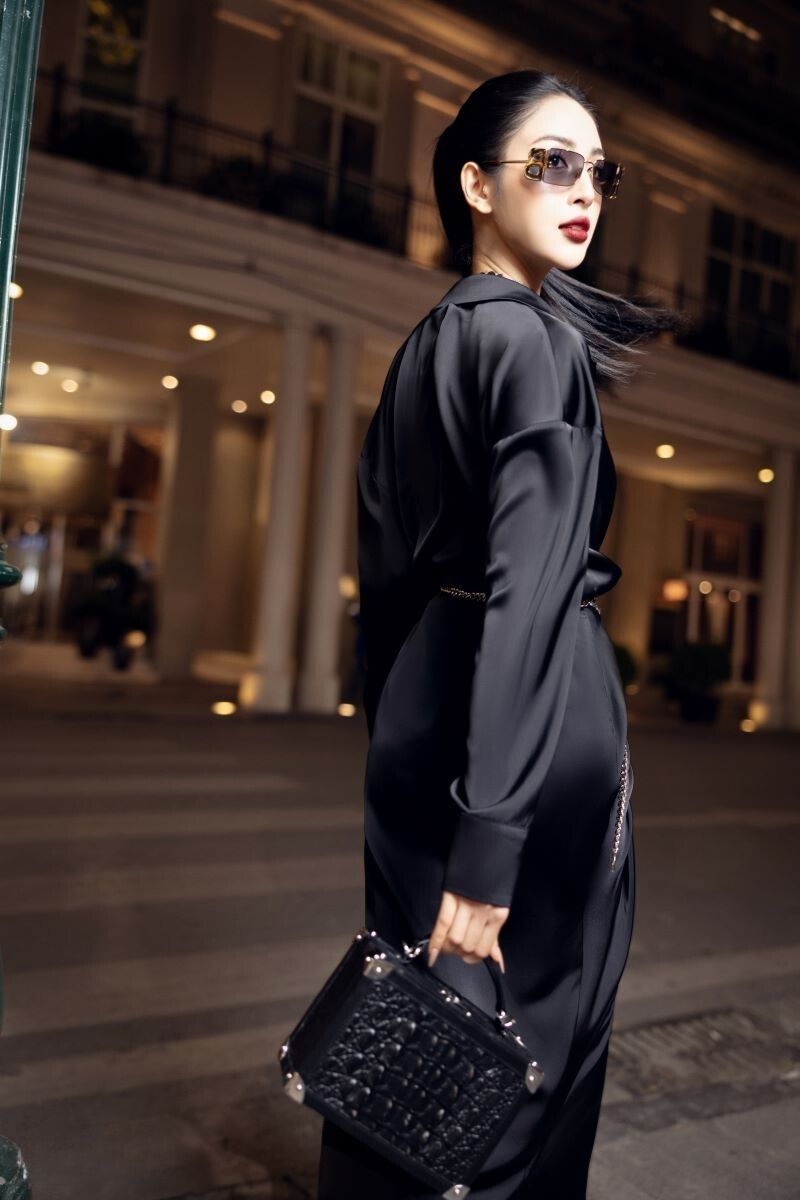 EIRA BLACK SILK SATIN PLEATED MIDI DRESS - CULT MIA