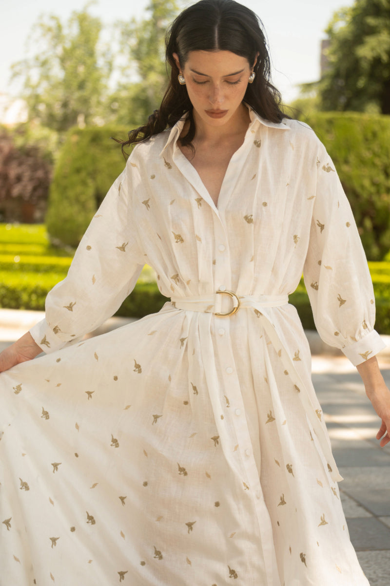 CAMELLIA AND LILIES SHIRT DRESS IN IVORY GOLD | CULT MIA | Estefania CAMELLIA AND LILIES SHIRT DRESS IN IVORY GOLD | CULT MIA | Estefania