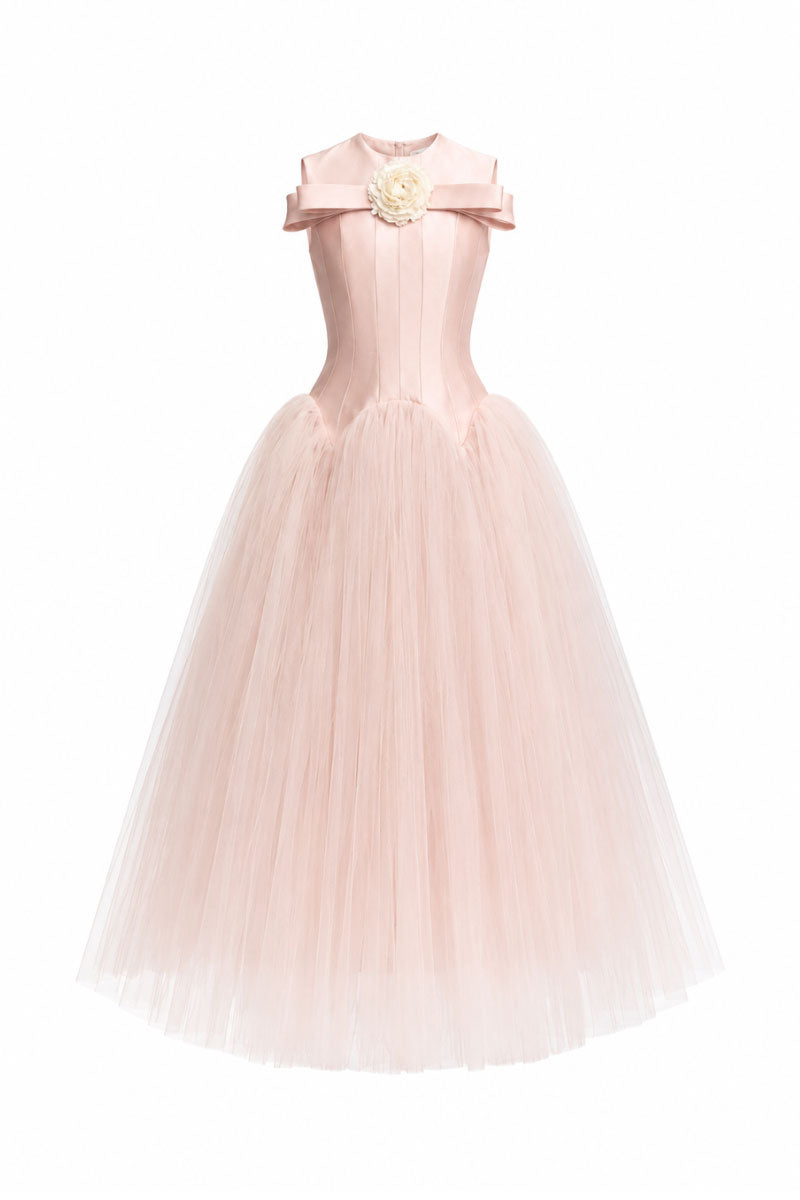 White Plan Magnolia dress gown featuring elegant fabric and a stylish design, perfect for formal occasions.