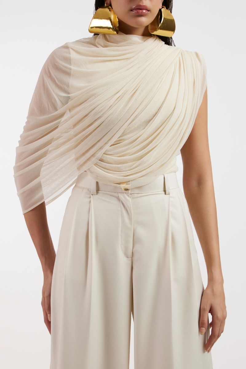 Deme By Gabriella Selene loose fit co-ord set featuring a stylish matching top and trousers in a relaxed fit.