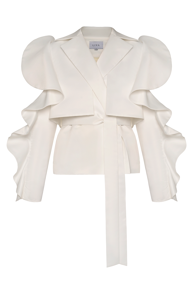 Liya Seaside Breeze jacket, lightweight and stylish outdoor jacket with a relaxed fit and ocean-inspired design.