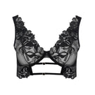 Entos KYO black lingerie set featuring a supportive bra with lace details and matching panties, stylish and comfortable for everyday wear.