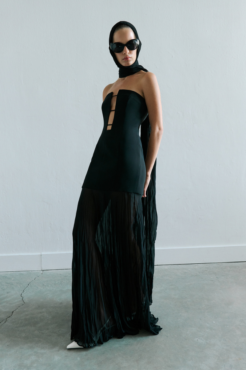 LAURA DRESS IN BLACK - CULT MIA