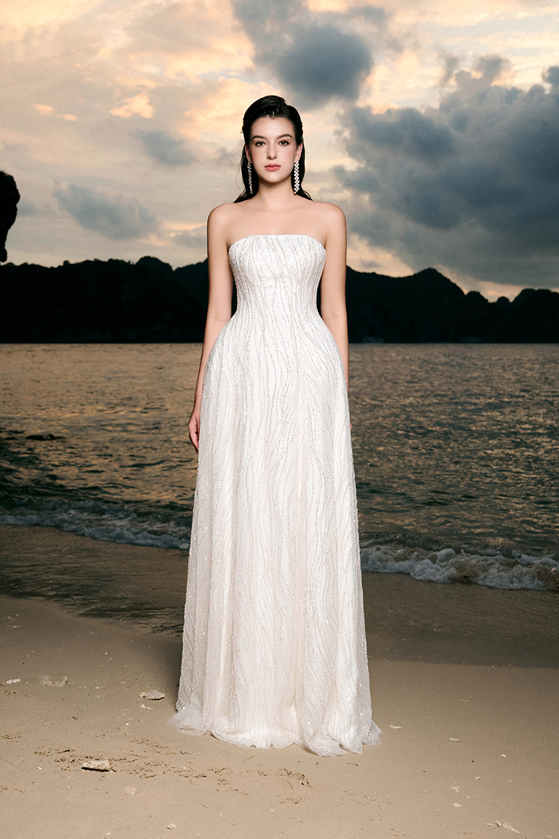 STRAPLESS WAVY CRYSTAL EMBELLISHED DRESS - CULT MIA