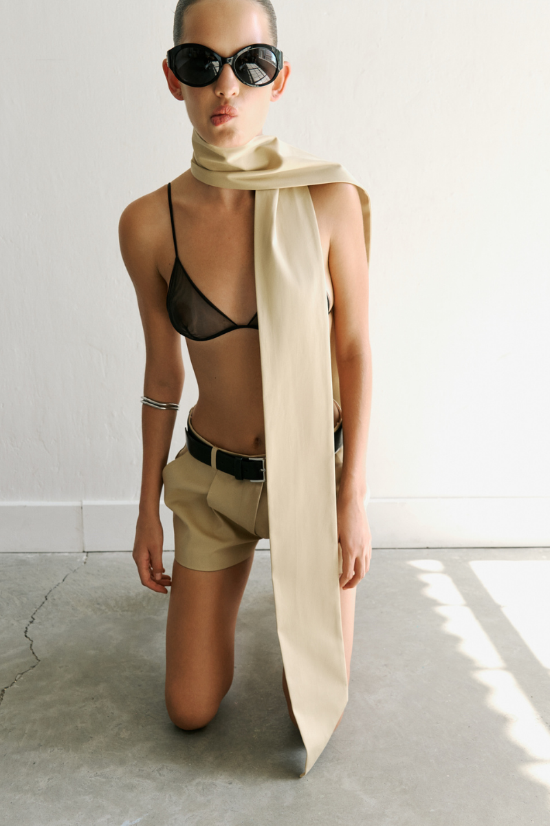 LOU SHORTS IN BEIGE - CULT MIA