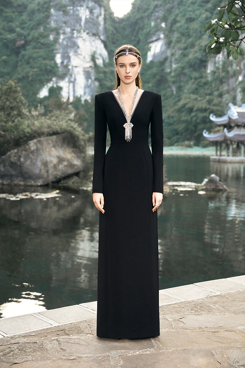 BLACK LONG SLEEVE BACK SLIT GOWN - CULT MIA