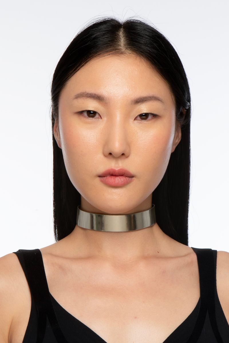 Silver choker necklace by Silvia Gnecchi featuring a sleek, minimalist design perfect for modern fashion.