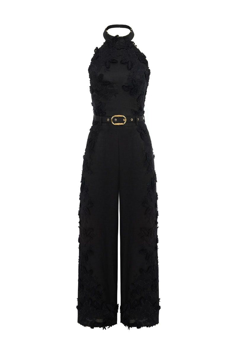 AISA Aurelia jumpsuit with wide legs and sleeveless design, shown in a stylish, casual outfit on a model.