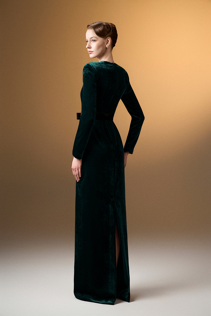Green grain velvet trapeze neck gown with long sleeves by I.H.F, stylish and elegant for formal occasions.