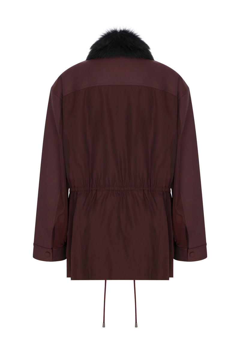 Tagg wool coat with adjustable fur collar, stylish jacket featuring a cozy fur-lined collar and classic wool fabric.