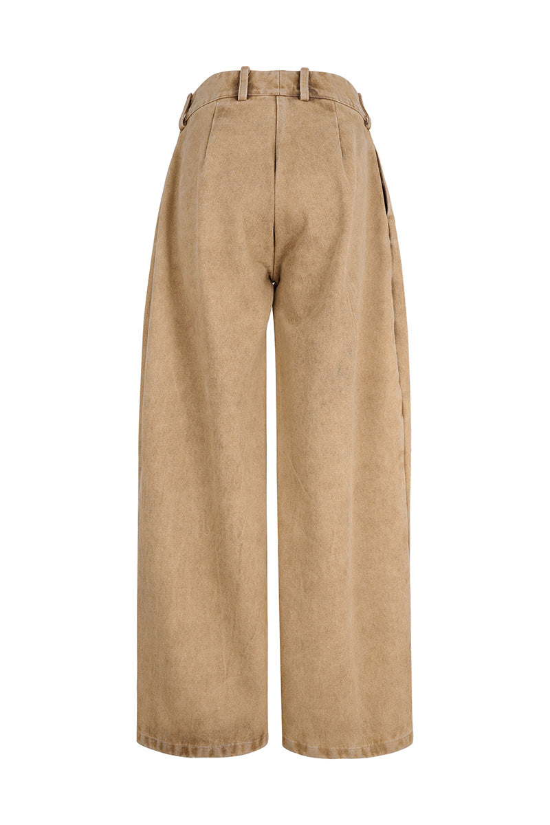 Lorena Saravia Alex pants in brown displayed from the back view, featuring a tailored fit and stylish design.