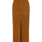 ZUT long Genya brown maxi skirt with flowing fabric and a high waist, styled for a casual or elegant look.
