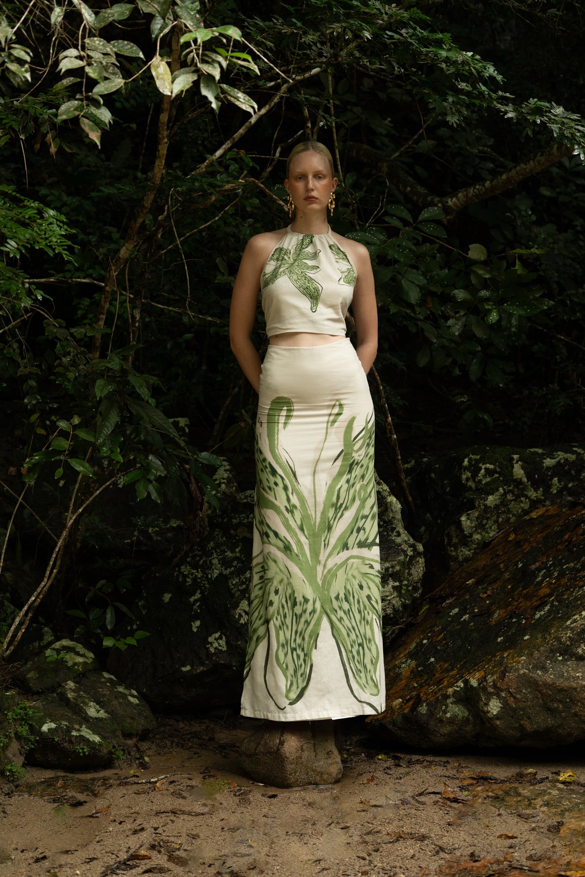 Green print Amal maxi skirt by Tinta Latina, flowing design with vibrant pattern, perfect for casual or summer wear.