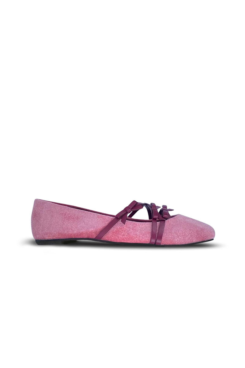 Christin Wu Annaya flats in pink, stylish slip-on shoes with a smooth finish and pointed toe, perfect for casual or dressy wear.
