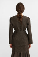 PODYH Seccesia blazer in rich brown, tailored blazer jacket with a sleek fit, displayed on a neutral background.