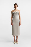Podyh Capitel taupe midi dress with a flowy silhouette and subtle detailing, perfect for elegant daytime wear.