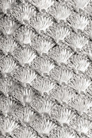 Silver Arista seashell shoulder bag by Verdi featuring a stylish seashell design and elegant shoulder strap.