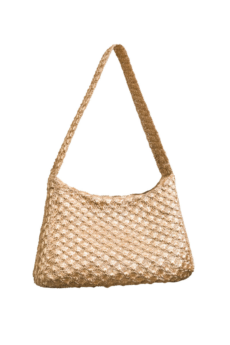 Gold Arista seashell shoulder bag by VERDI featuring a stylish seashell design and elegant shoulder strap.