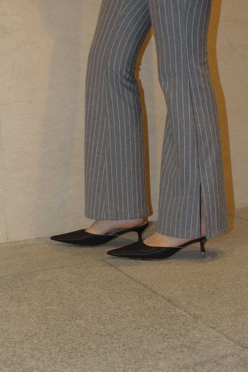 AUDREY BLACK KITTEN HEEL - CULT MIA