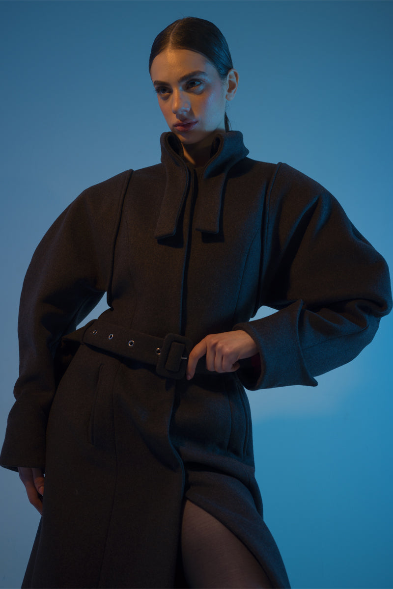 Blikvanger puff-sleeved espresso brown coat with large buttons and tailored fit, stylish for fall and winter wear.