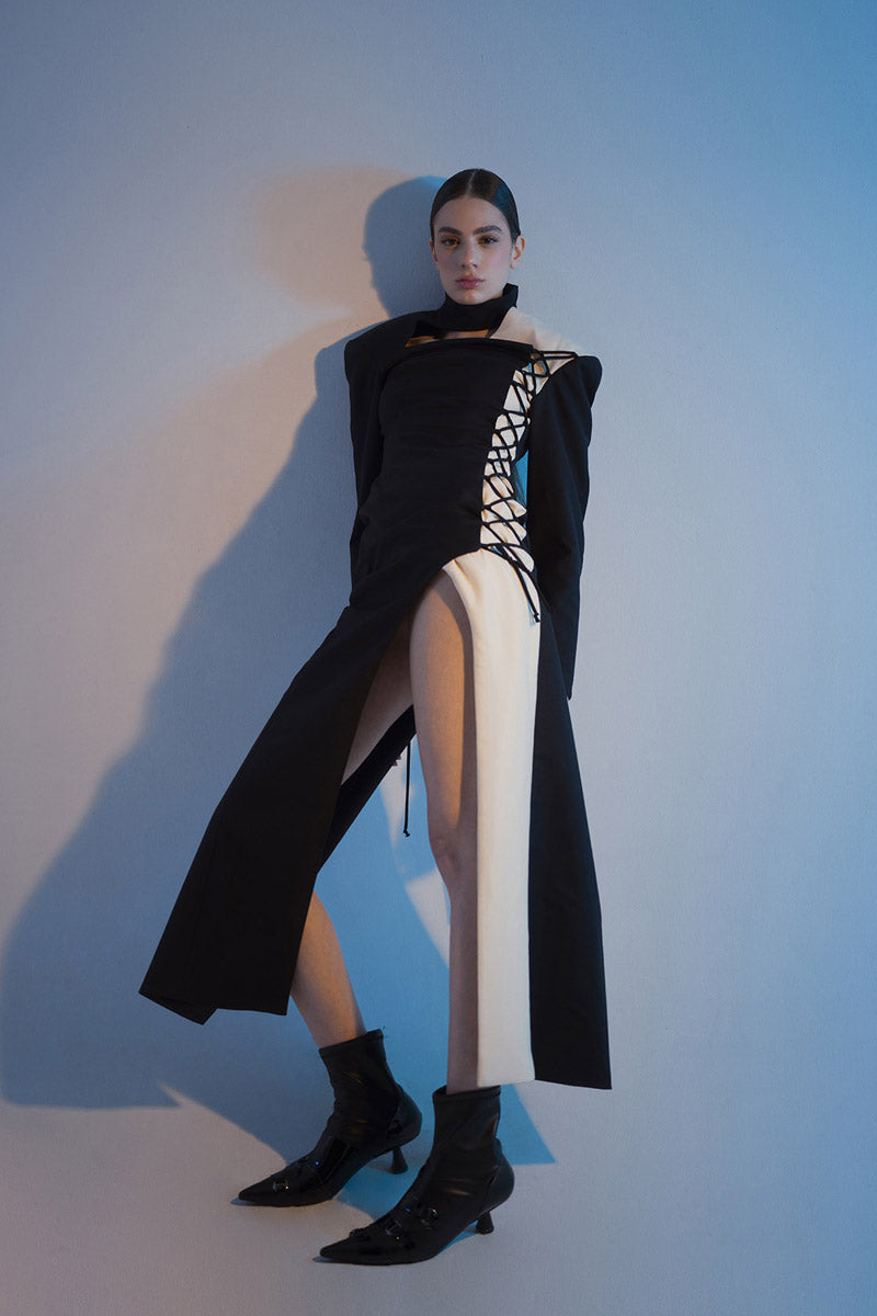 BLACK AND MILKY HIGH-NECK DRESS - CULT MIA