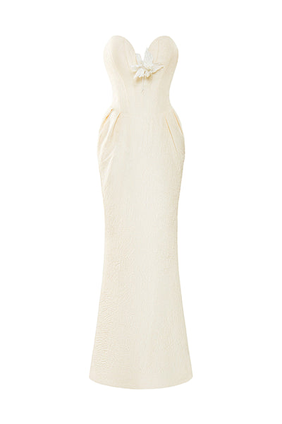EVANGELINE STRAPLESS JACQUARD GOWN WITH CAPE | CULT MIA | HACCHIC