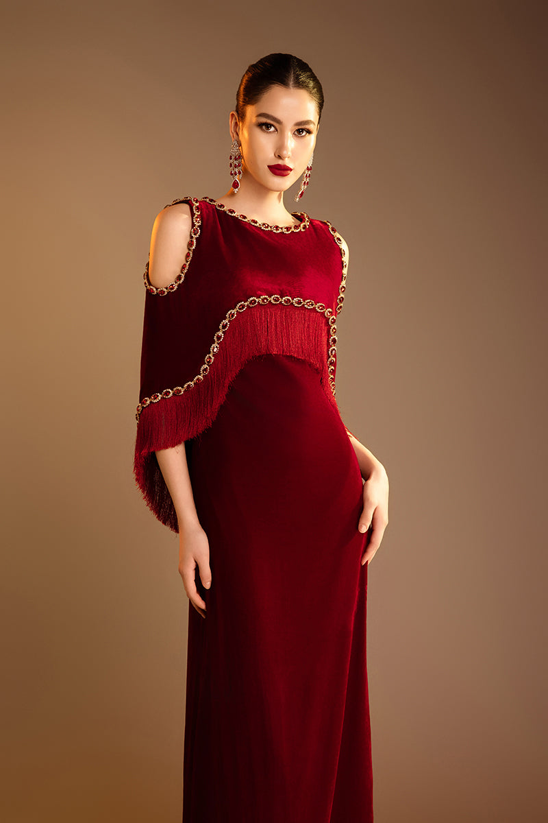 SHOULDER CUTOUTS CAPE DRESS IN RED