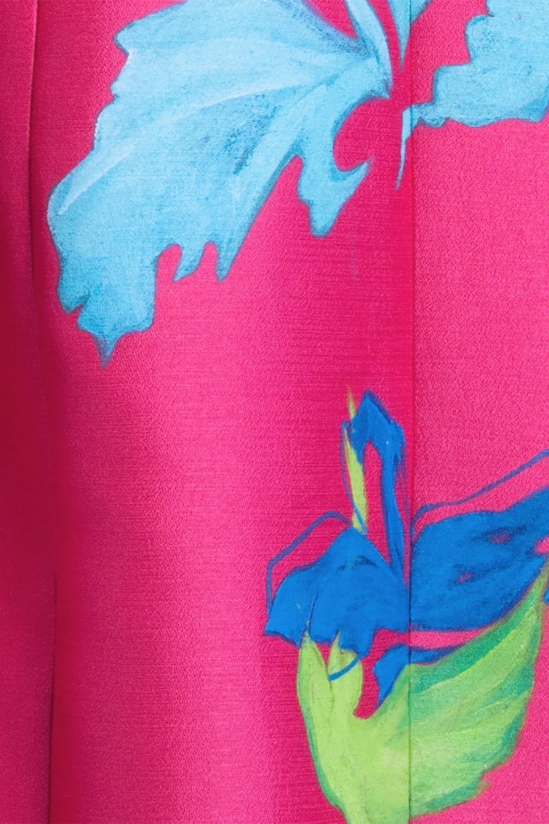 Pink Bush coat by Tiny Ink, stylish women's coat with a vibrant pink color and cozy design, perfect for cooler weather.