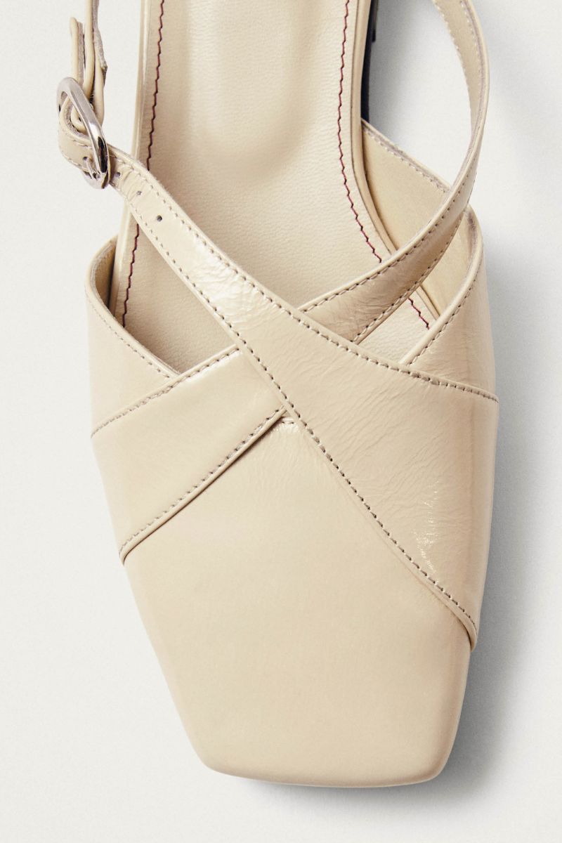 ADRIA ONIX CREAM LEATHER MULES - CULT MIA