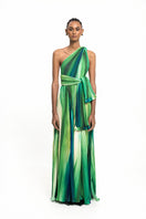 Maylé Vásquez Afluente maxi dress in River Green, flowing fabric and elegant design, perfect for summer or special occasions.