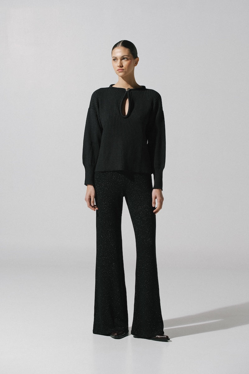 AKILA SWEATER IN BLACK