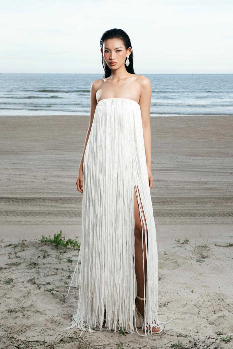 ALL OVER FRINGED MAXI DRESS IN WHITE | CULT MIA | Valenciani ALL OVER FRINGED MAXI DRESS IN WHITE | CULT MIA | Valenciani