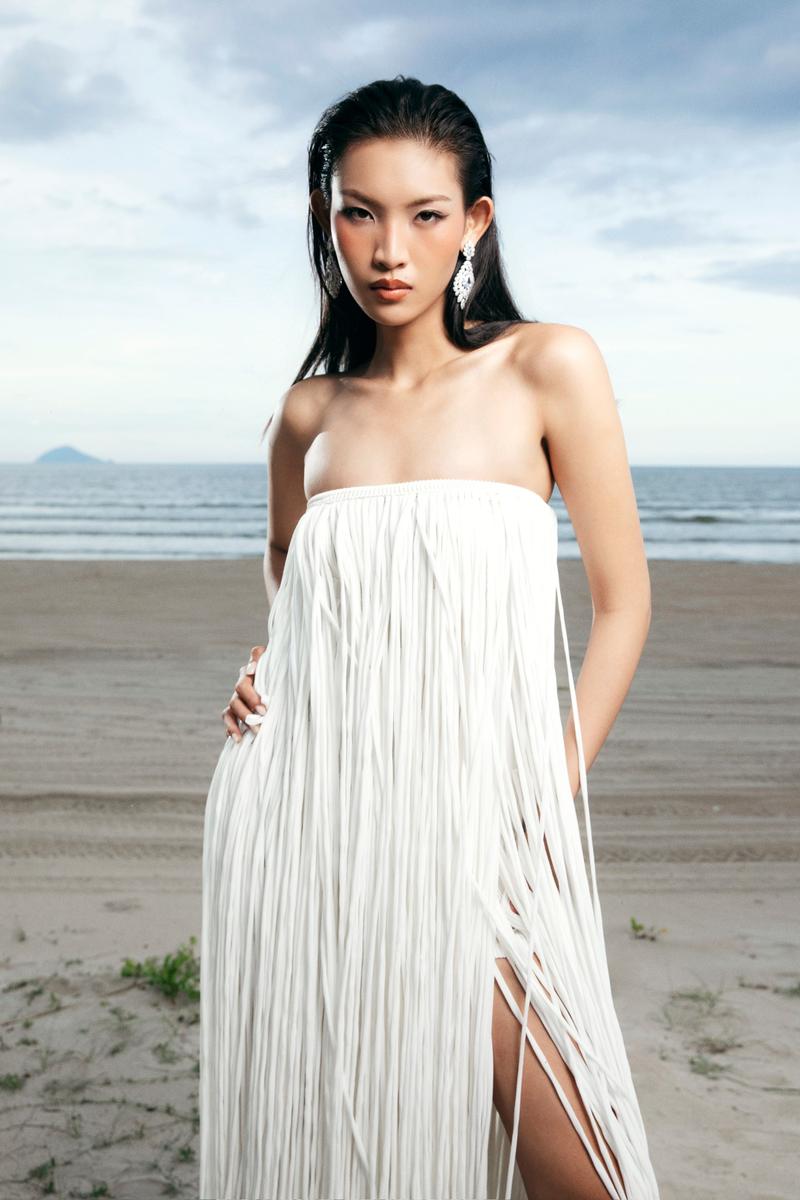ALL OVER FRINGED MAXI DRESS IN WHITE