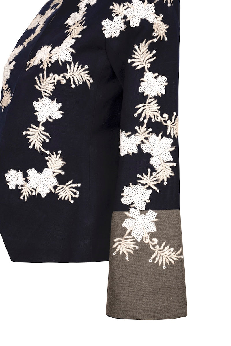 Nadya Shah Alto Mare jacket displayed on a mannequin, showing side details and stylish design of the women’s jacket.