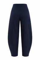 Maylé Vásquez Arena Pants, stylish casual pants in neutral fabric, featuring a relaxed fit and classic design.