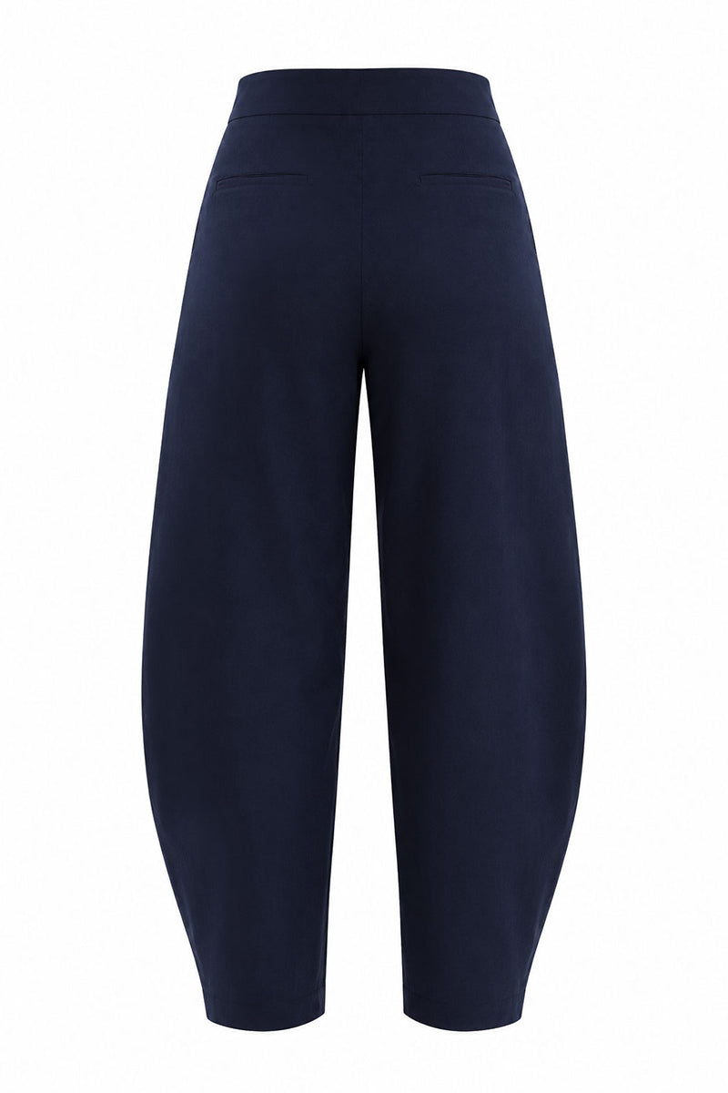 Maylé Vásquez Arena Pants, stylish casual pants in neutral fabric, featuring a relaxed fit and classic design.