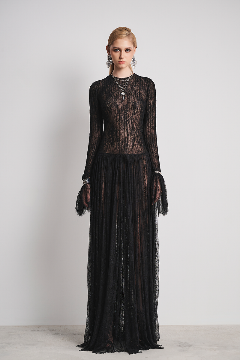ENIGMA ROSE GOWN IN BLACK - CULT MIA