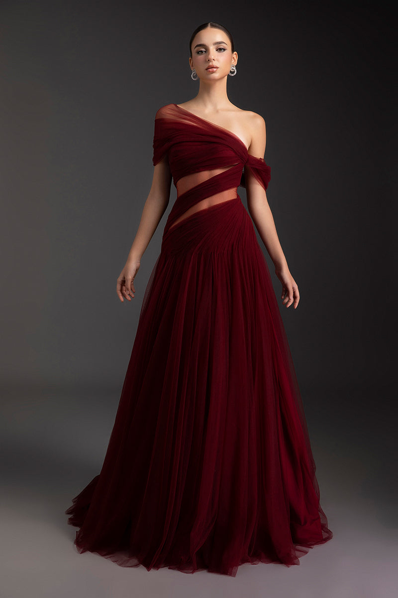 Le Thanh Hoa luminous flame gown with flowing fabric and elegant design, perfect for formal occasions.