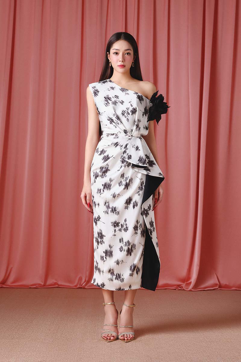 SHADOW BLOSSOM MIDI DRESS - CULT MIA