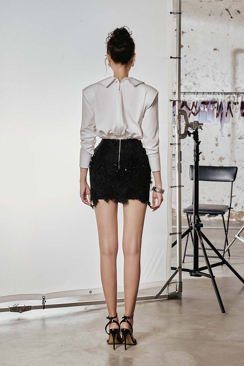 Do Long modern contrast co-ord set featuring a stylish matching top and pants in a contemporary design.