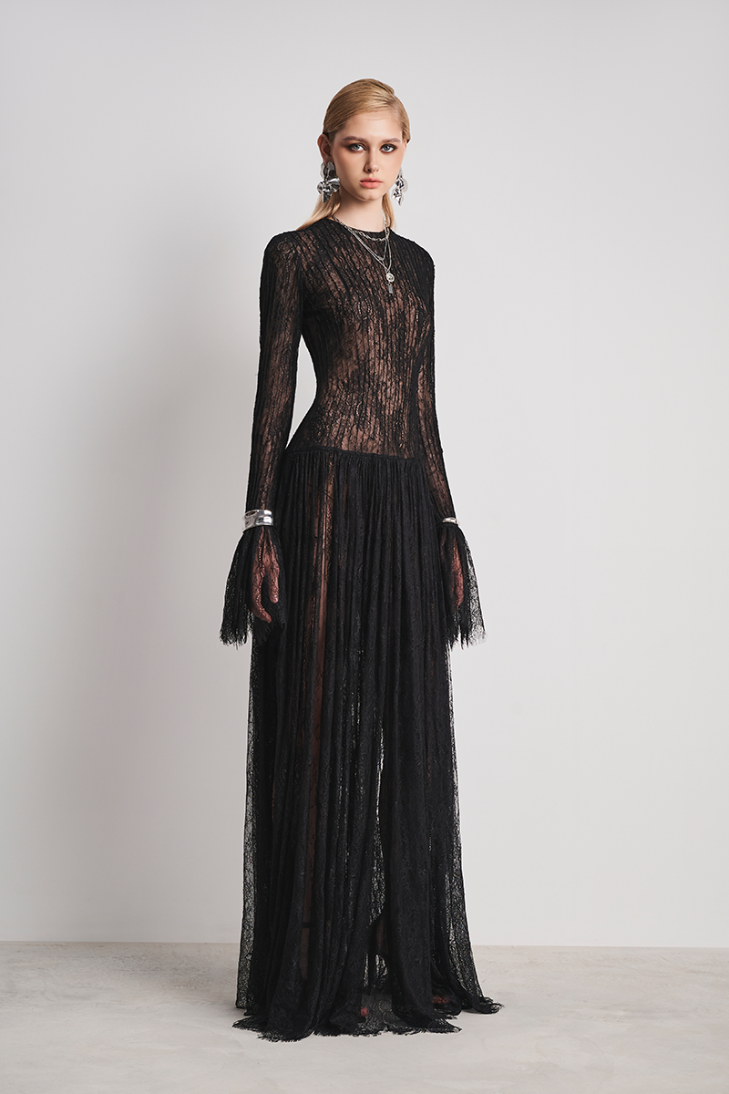 ENIGMA ROSE GOWN IN BLACK - CULT MIA