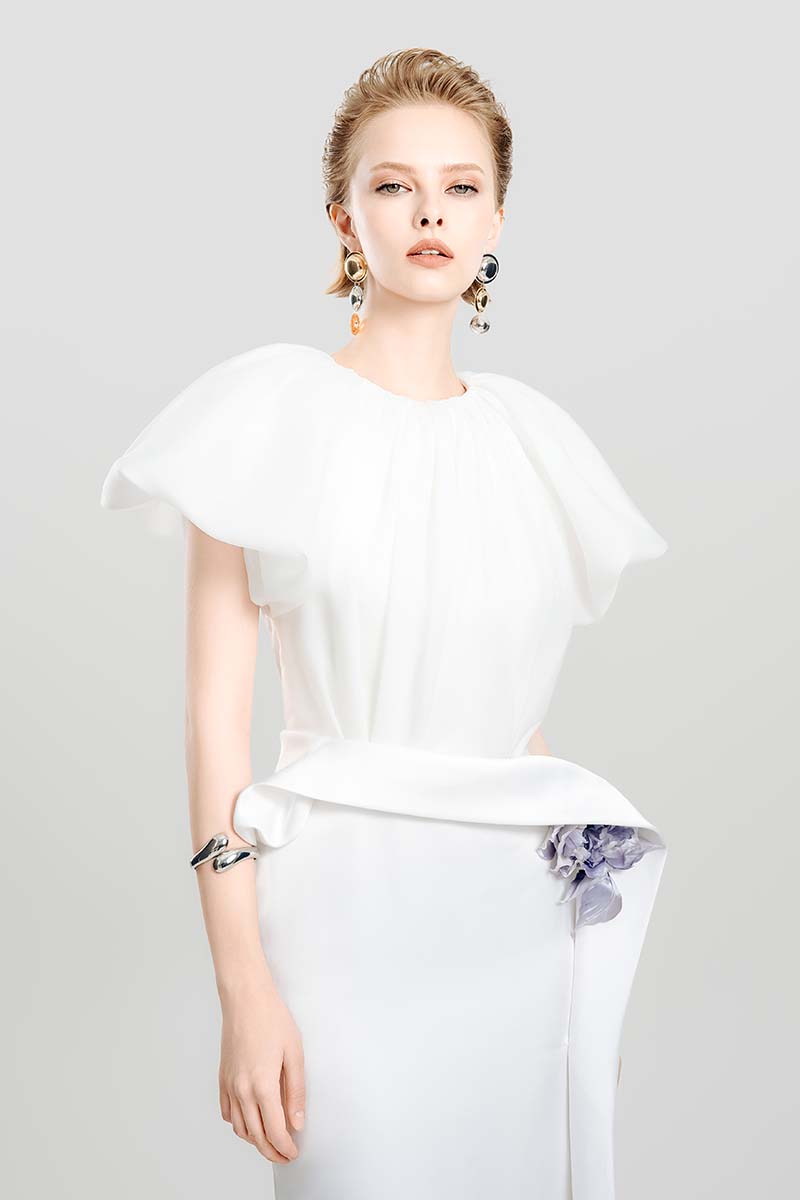 FEMININE MIDI DRESS - CULT MIA
